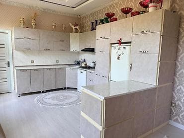 Mətbəx mebeli dəsti eni uzunu 1.90. 1.30. 2.50 ev plana gedir
