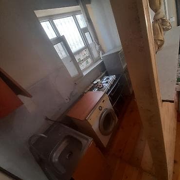 bayilda 1 otaqli evler: Kirayə üçün 1 otaqlı ev. Avtovağzal metrosuna 7-8 dəqiqəlik piyada — 4