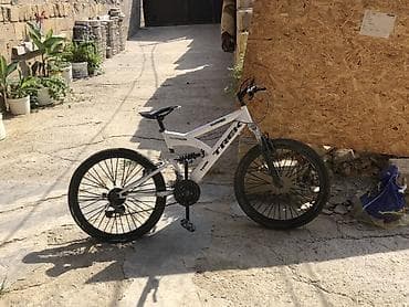 Velosiped satılır 24 lukdur tək prablem Tormuz bağlanmalıdı birdə
