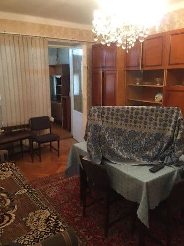 4 otaqlı ev çertyojları: Bakı, 3 otaqlı, Köhnə tikili, m. Elmlər Akademiyası, 80 kv. m — 1