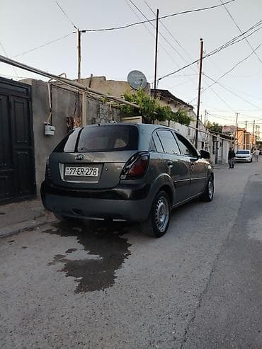 Kia Rio: 1.5 l | 2005 il Hetçbek — 6