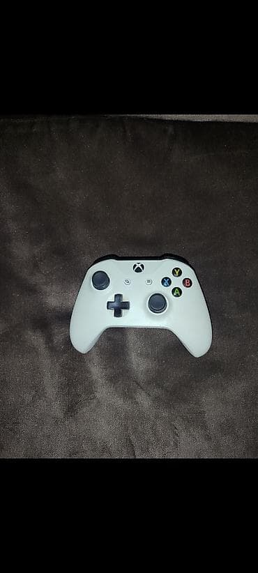 Xbox controller,sol analoqu işləmir,onunda xərci 10 manat olar. Qalan lalafo.az -da Xbox controller,sol analoqu işləmir,onunda xərci 10 manat olar. Qalan