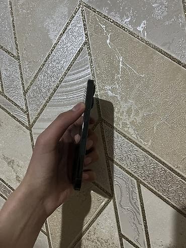 i̇phon: IPhone 13 Pro, Yaşıl — 3