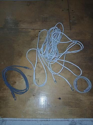 Kompüter və noutbuk aksesuarları: İnternet (Ethernet / LAN) kabelləridir. – RJ45 başlıqlı — 2
