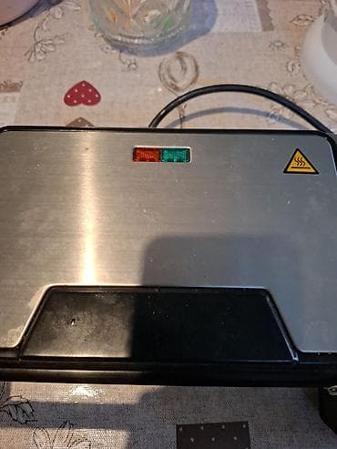 ucuz modem: Elektrik tost/sandviç presi aparatı satılır. İstəyən əlaqə saxlasın — 2