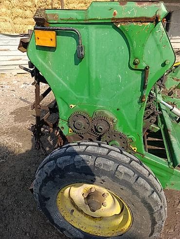 k 701 traktor: Işlənmiş taxıl səpən satılır. Real alıcıya endirim olacaq təcili — 2