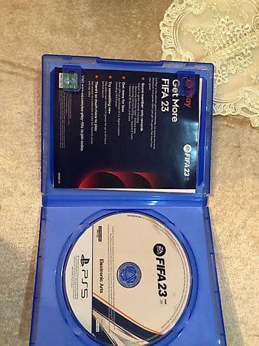 PS4 (Sony Playstation 4): Satılır original veziyetde 130m Razılasma yolu ilede olar — 4