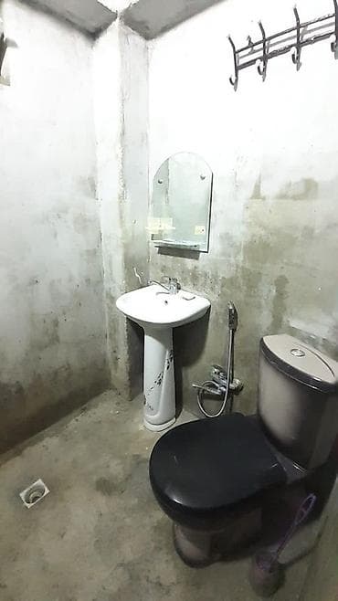ag seher kiraye evler: Kirayə mənzil – Qiymətə kamunal ödənişlər daxildir-2 otaqlı, mebellə — 5