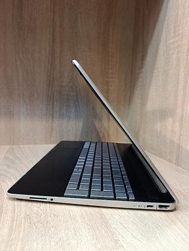 hp laptop 17 ca0011ds: HP Laptop 15-dy1051wm — 7