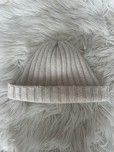 vasminka papaq: Rib toxumalı, bej rəngli trikotaj papaq. - Model: klassik beanie - — 3