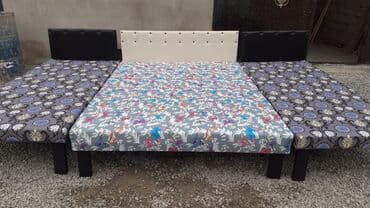 Kravat təzə hazırları var Çatdırılma münasib qiymətə Bir nəfərlik