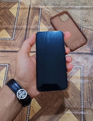 data modem sim card: IPhone 13, Qara — 4