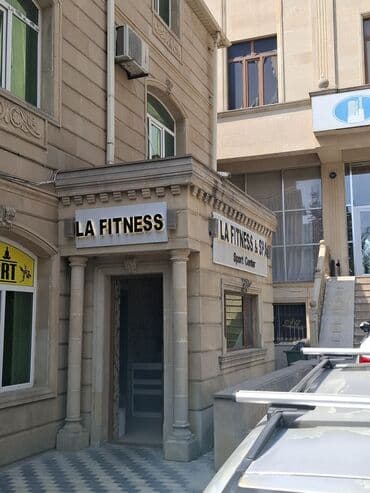 şuşə kəsimi: Mağaza qapıları Şüşə — 1