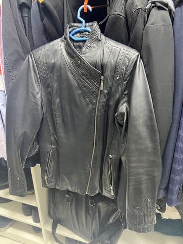 uzun kurtqa: Temiz deri kurtqa qadin ucun.cox az istifade edilib. 365 manata alinib — 3