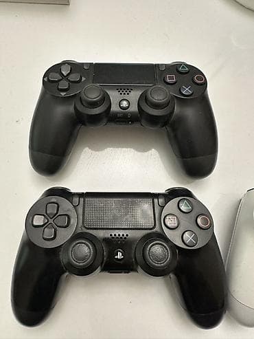 disk oxuyucu: Sony PlayStation 4 (PS4) oyun konsolu – orijinal “Fat” model (CUH — 5