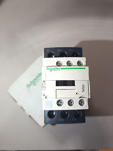 electron saat: Schneider Electric Elektrik avtomat, 3 faza — 3