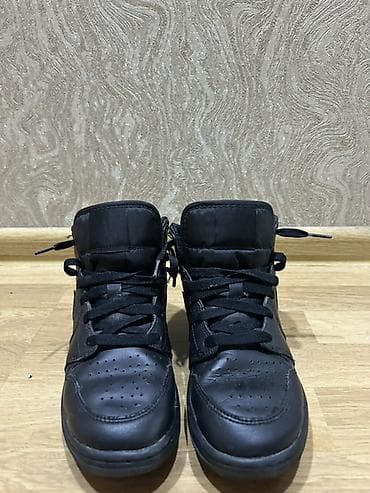 qara botinkalar: Rəng - Qara Krossovkalar, Nike, Ölçü: 38, Oğlan üçün — 1