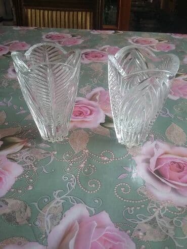 Gozel qedimi russiya xrustali, indi beleleri satilmir,1982 ilde alinib