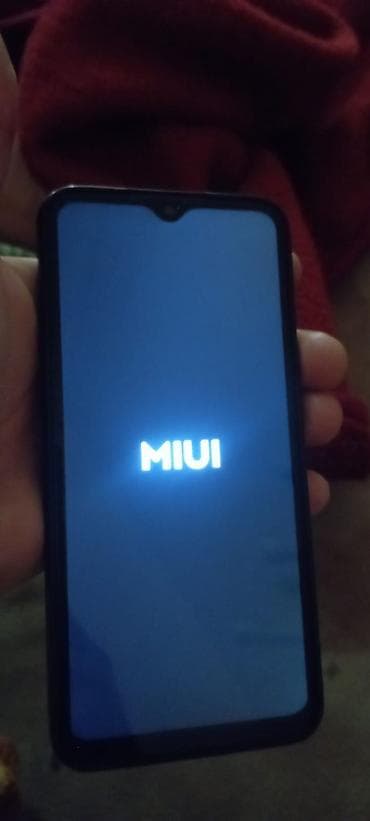 iphon 8 plus: Xiaomi Redmi seriyalı smartfon (MIUI) - Ekran: damla tipli ön kamera — 1
