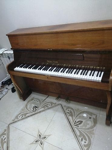 xonca satisi: Alman pianosu satılır. Qiymət 350 manat. Bakıdadır (Yasamal) . Yalnız — 5