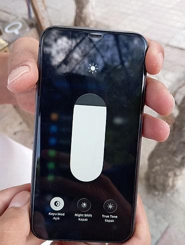 IPhone 11, 64 GB, Qara, Face ID