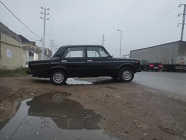 2106 qapilari: VAZ 2106 sedan, qara rəng. - Kuzov: 4 qapılı klassik “şestorka” gövdə — 4