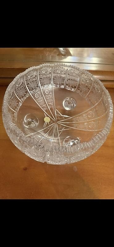 meyve qabı: Bohemia Tom meyveqablari, birinin dilikli hissesinde azca cit dusub — 2