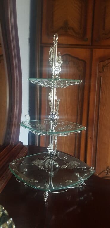 Tort və şiriniyyat qabları: Tort və şiriniyyat qabı