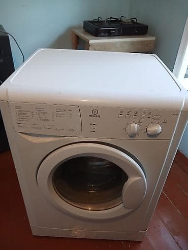 maşın qaldıran: Indesit önyükləməli paltaryuyan maşın Model: WIN10 (panel üzərində — 6