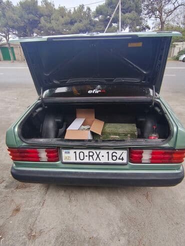 mercedes geyimleri: Mercedes-Benz 190: 2 l | 1991 il Sedan — 6