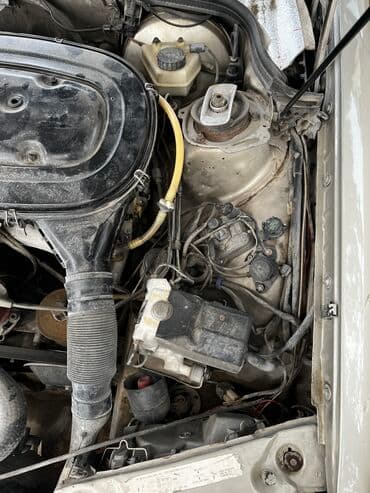 turbo az c class: Mercedes-Benz 190: 2 l | 1991 il Sedan — 21