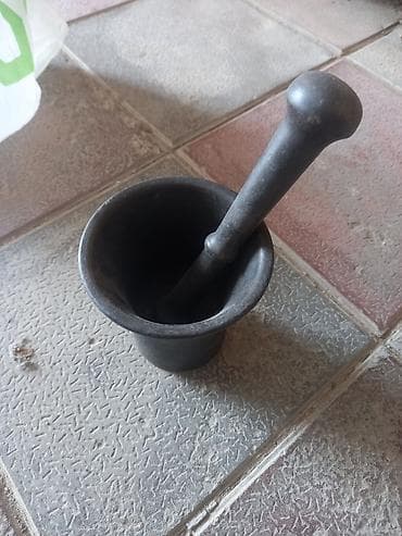 Dəmir dibək və həvəng dəsti - Material: bərk döküm metal/dəmir - — 1