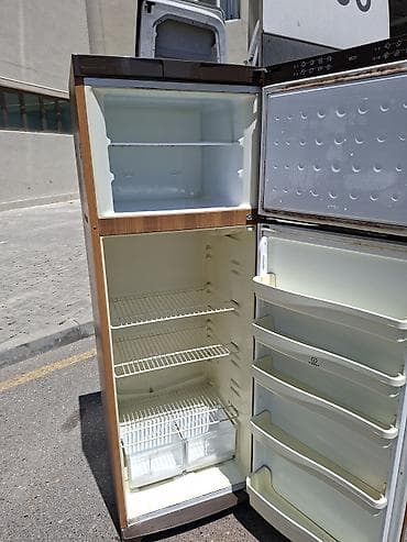 iwlenmiw soyducu: İşlənmiş 2 qapılı Indesit Soyuducu Satılır, rəng - Boz — 2
