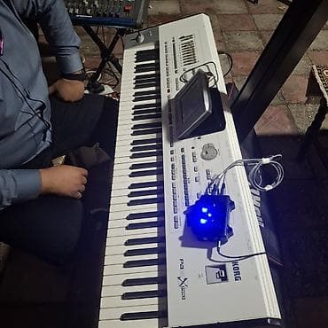 Музыкальные инструменты: Синтезатор, Korg — 1