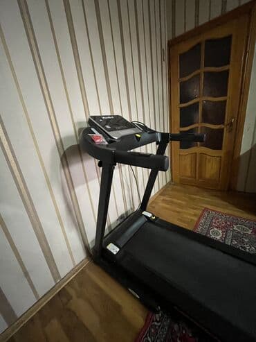 ikinci əl qaçış aparatı: Qaçış trenajoru 
7 ay istifadə olunub, hər funksiyası yerindədir — 3