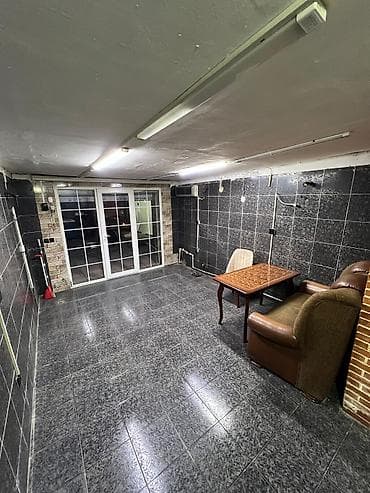 studiya otaq: İCARƏYƏ: Xüsusiyyətlər: - Tək geniş otaq: tünd çərçivəli kafel — 2