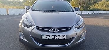 islenmis hyundai avtomobilleri satisi: Hyundai Elantra sedan - Korpus: 4 qapılı sedan, gümüşü rəng - Kuzov — 1