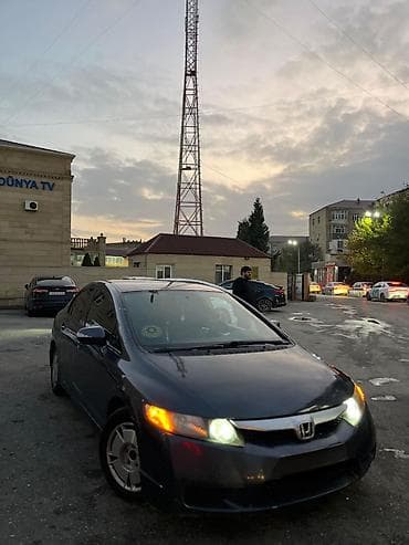 tap az avtomobillər: Honda Civic: 1.3 l | 2010 il Sedan — 1