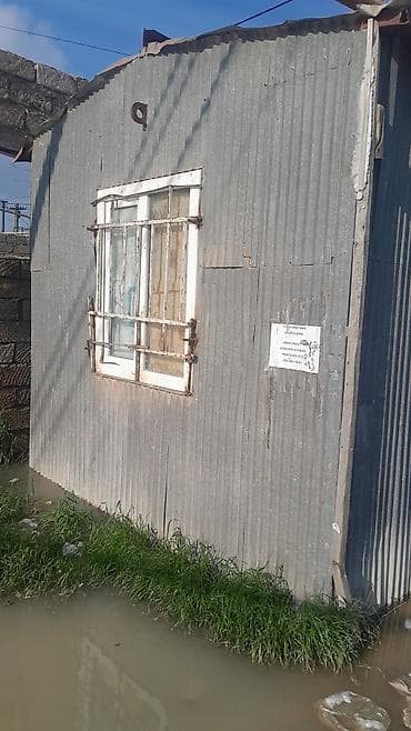 Metal konstruksiyalı kiçik konteyner/boks - Material: dalğalı