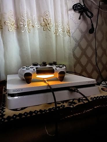 Sony PlayStation 4 Slim (ağ rəng) oyun konsolu Heç bir problemi — 1