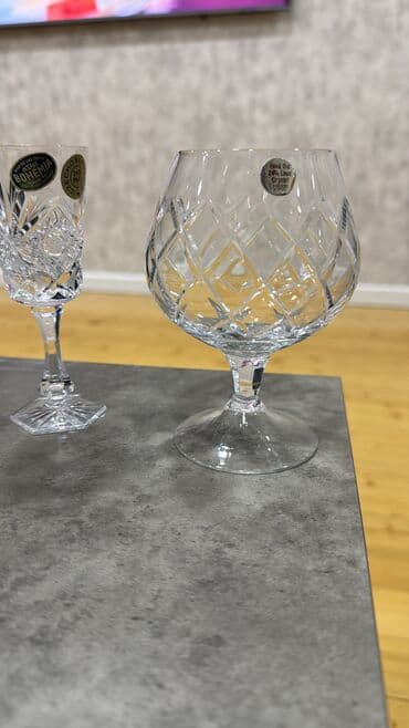 qələm qabı: Rümkalar, Xrustal, Çexiya — 3