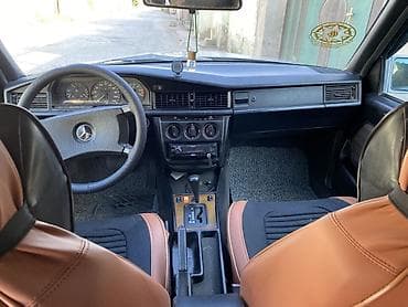 bmw e60 stop: Maşın yaxşı vəziyyətdədir. 2.0 benzin mühərrik, avtomat sürətlər — 6