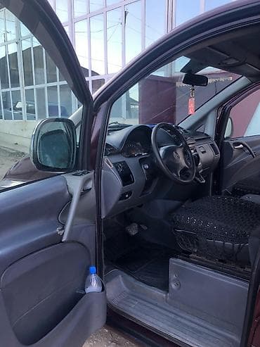 mersedes maşin: Mercedes-Benz Vito minivan - Korpus: tünd bordovı rəng, sürgülü yan — 4