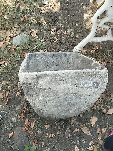 ucuz su çənləri: Beton bağ vazası/çiçək dibçəyi - Material: möhkəm beton - Forma — 1