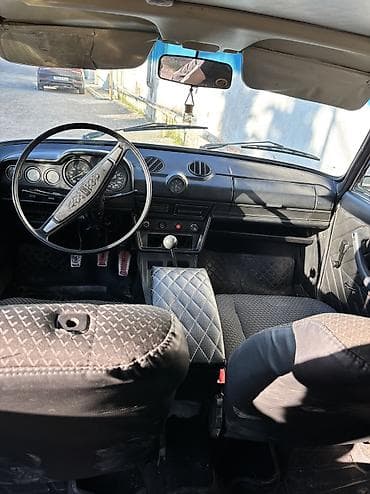 ayliq 300 azn masin: VAZ (LADA) 2106: 1.6 l | 2003 il 100000 km Sedan — 7