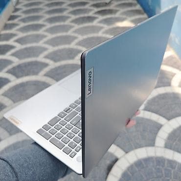 samsung note 10 satilir: 8 GB RAM 512 GB SSD (çox sürətli) 8 nüvəli prosessor Üstündə əlavə — 3