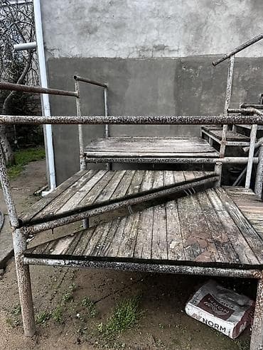 taxta salban: İşlənmiş Pilləkən məhəccəri, Polad — 2