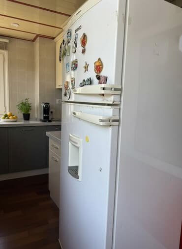 ucuz imac: İşlənmiş 2 qapılı Beko Soyuducu Satılır, rəng - Ağ, Dispenserli — 2