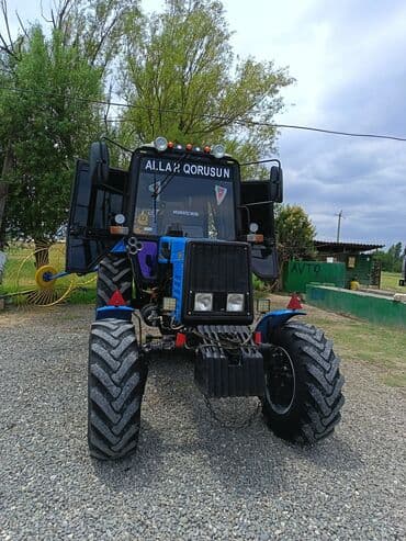 təkər traktor: Belarus 892 traktoru – güclü və etibarlı universal kənd təsərrüfatı — 2