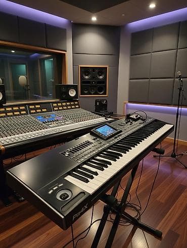 gitara simləri: Sintezator, Korg — 1